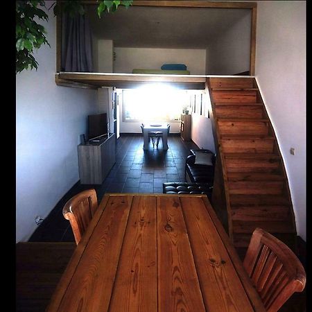 Apartmán Loft Mezzanine Verriere Avec Vue Saint-Denis Exteriér fotografie